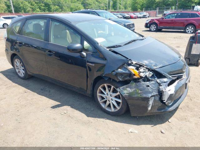  Salvage Toyota Prius v