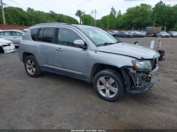  Salvage Jeep Compass