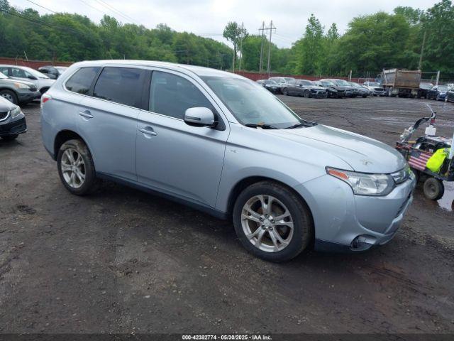  Salvage Mitsubishi Outlander