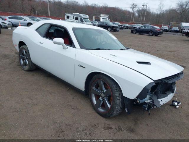  Salvage Dodge Challenger