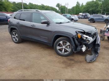  Salvage Jeep Cherokee