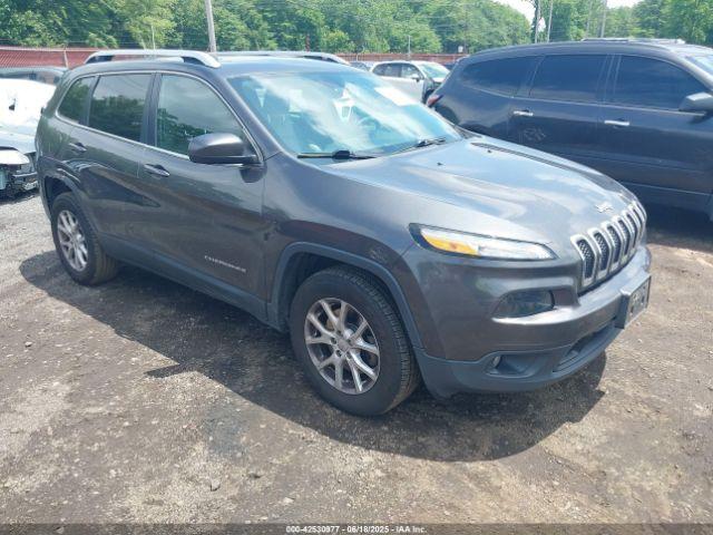 Salvage Jeep Cherokee