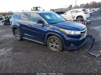  Salvage Toyota Highlander