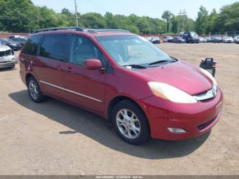  Salvage Toyota Sienna