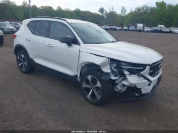  Salvage Volvo XC40