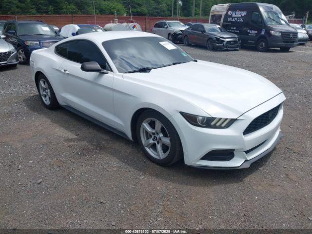  Salvage Ford Mustang