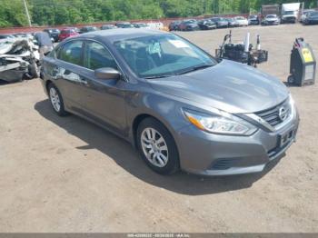  Salvage Nissan Altima