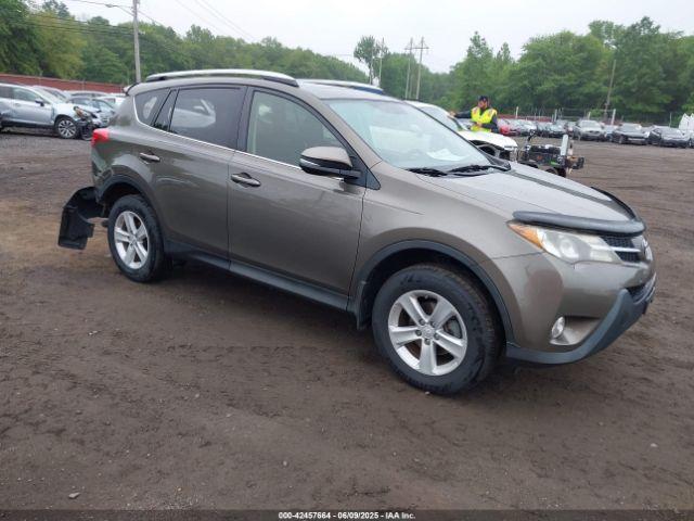  Salvage Toyota RAV4