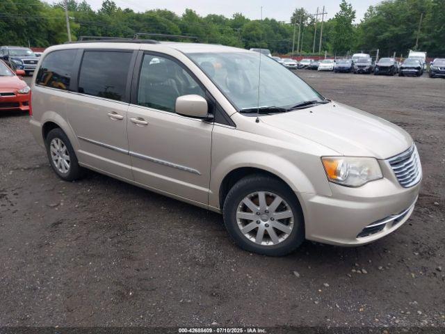  Salvage Chrysler Town & Country