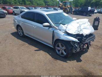  Salvage Volkswagen Passat