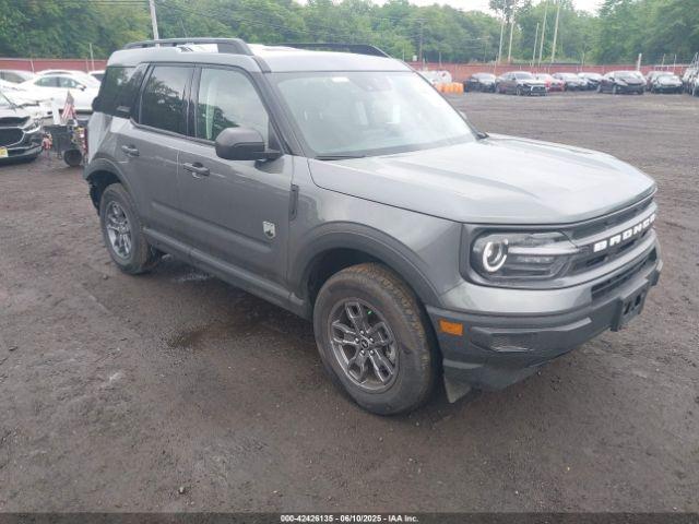  Salvage Ford Bronco