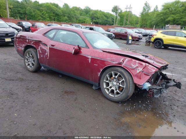  Salvage Dodge Challenger