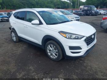  Salvage Hyundai TUCSON