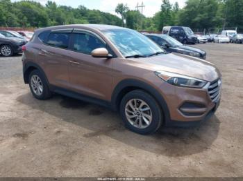  Salvage Hyundai TUCSON