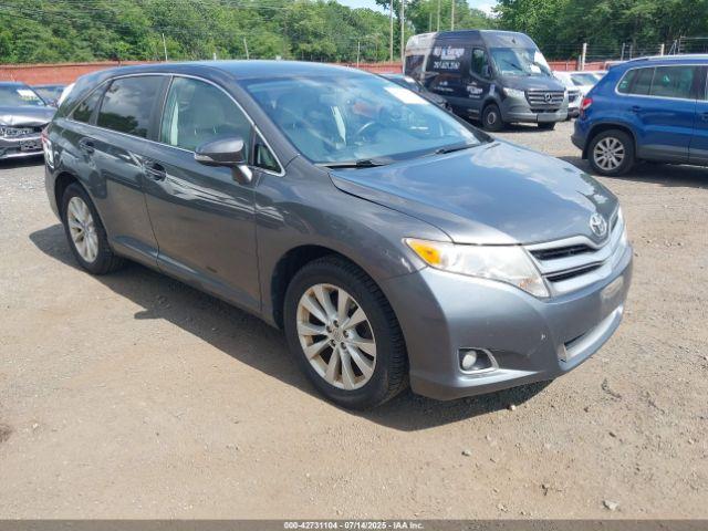  Salvage Toyota Venza