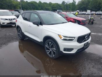  Salvage Volvo XC40
