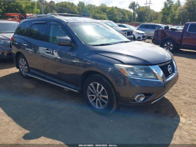  Salvage Nissan Pathfinder