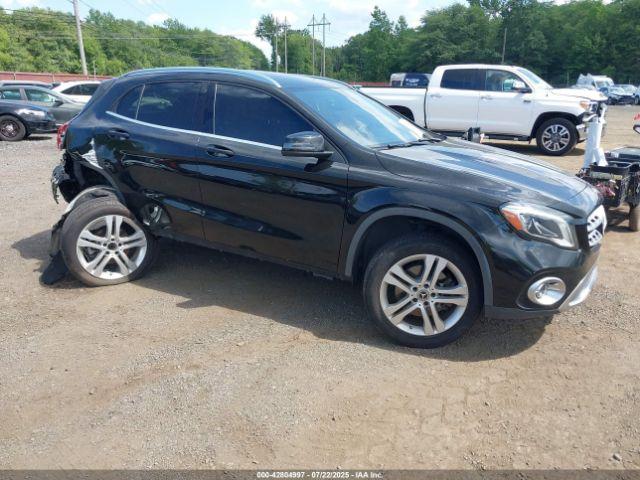  Salvage Mercedes-Benz GLA