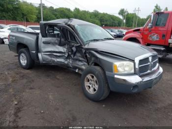  Salvage Dodge Dakota