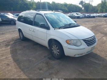  Salvage Chrysler Town & Country