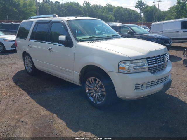  Salvage Lincoln Navigator