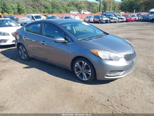  Salvage Kia Forte