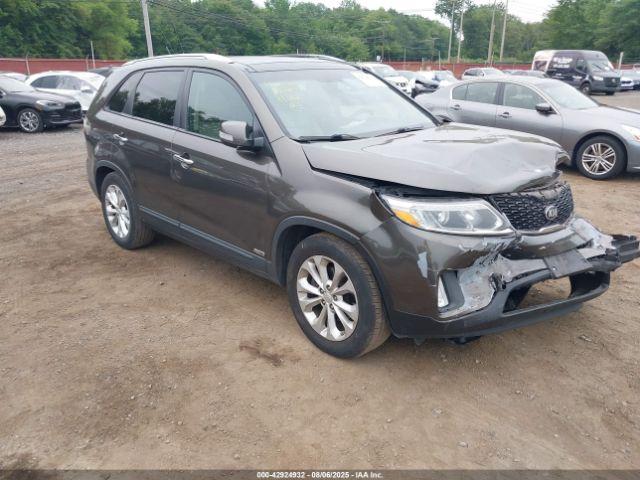  Salvage Kia Sorento
