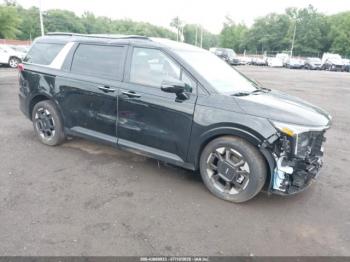  Salvage Kia Carnival