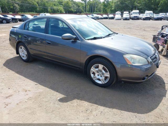  Salvage Nissan Altima