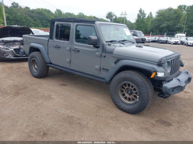  Salvage Jeep Gladiator