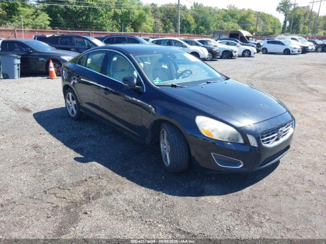  Salvage Volvo S60