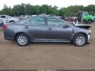 Toyota Camry Le Image 4
