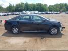 Toyota Camry Le Image 12