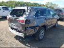 Toyota Highlander Xle V6 Image 2