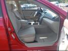 Toyota Camry Le Image 9
