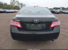 Toyota Camry Le Image 8