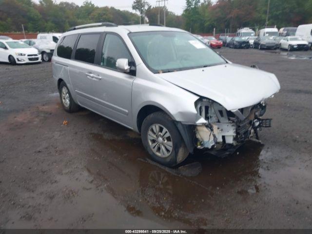 Salvage Kia Sedona