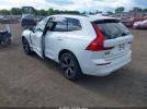 Volvo XC60 B5 Momentum Image 2