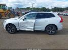 Volvo XC60 B5 Momentum Image 9