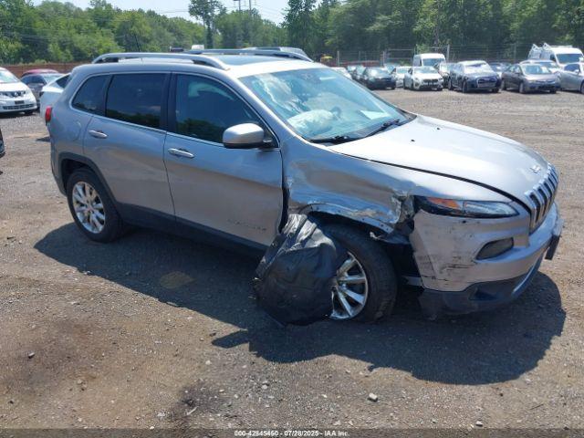  Salvage Jeep Cherokee
