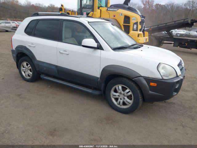  Salvage Hyundai TUCSON