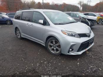  Salvage Toyota Sienna