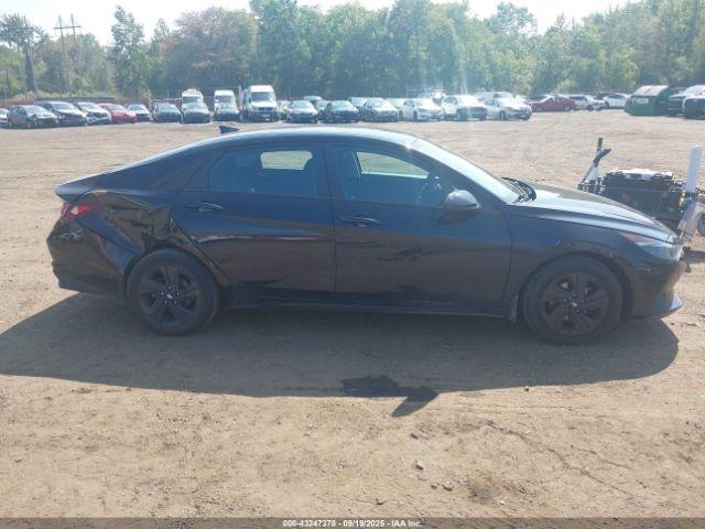 Hyundai ELANTRA Sel Image 9