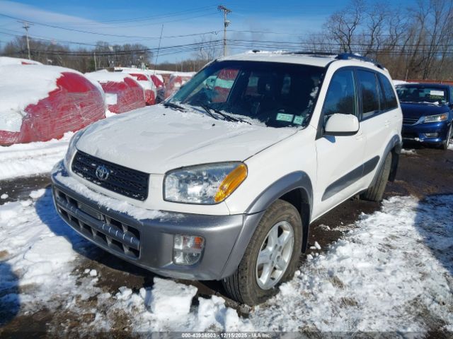 Toyota RAV4 Image 9