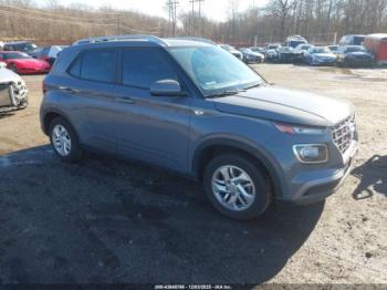  Salvage Hyundai VENUE