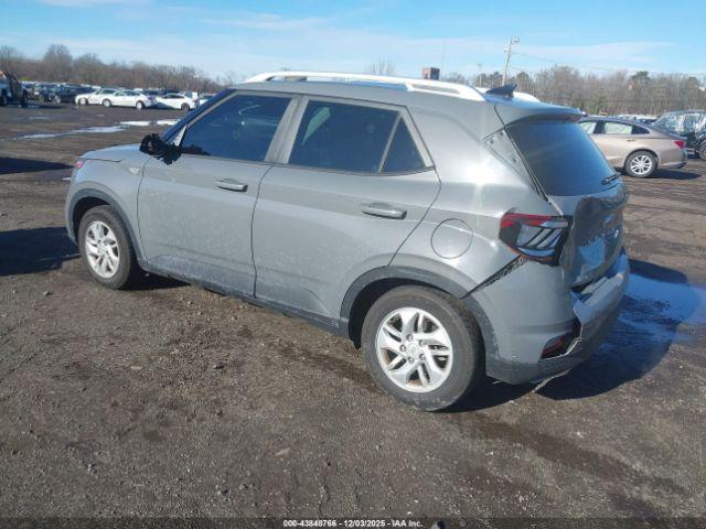 Hyundai VENUE Sel Image 4