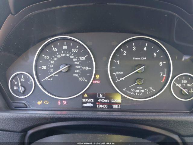 BMW 3 Series Xdrive Image 4