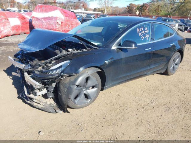 Tesla Model 3 Image 6
