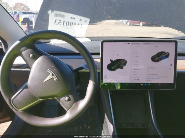 Tesla Model 3 Image 14