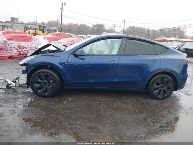 Tesla Model Y Long Range Dual Motor All-wheel Drive Image 16